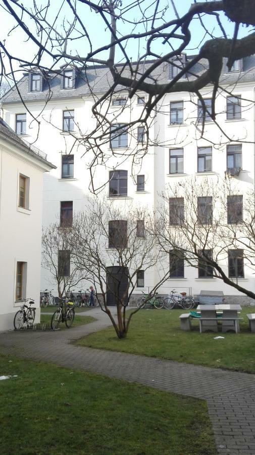 Bastians Herberge Leipzig Extérieur photo